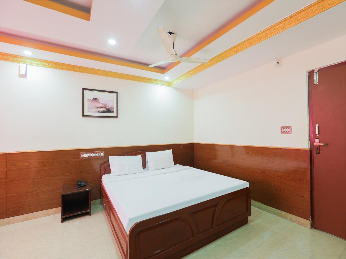 Capital O 84002 Hotel Top In Town President Kushālnagar Екстериор снимка
