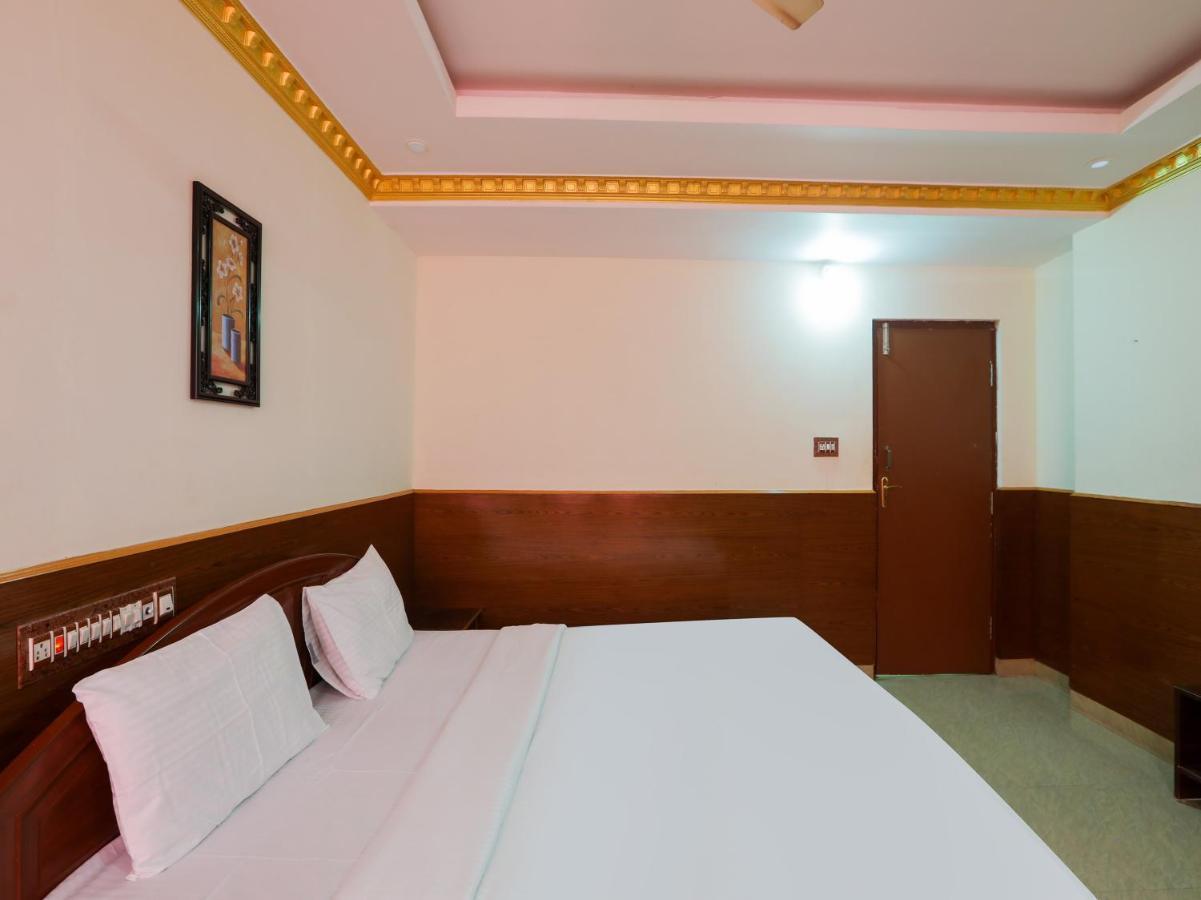 Capital O 84002 Hotel Top In Town President Kushālnagar Екстериор снимка