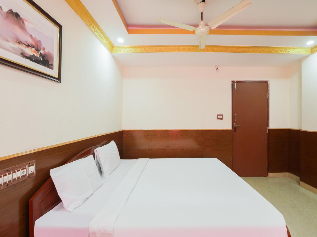 Capital O 84002 Hotel Top In Town President Kushālnagar Екстериор снимка