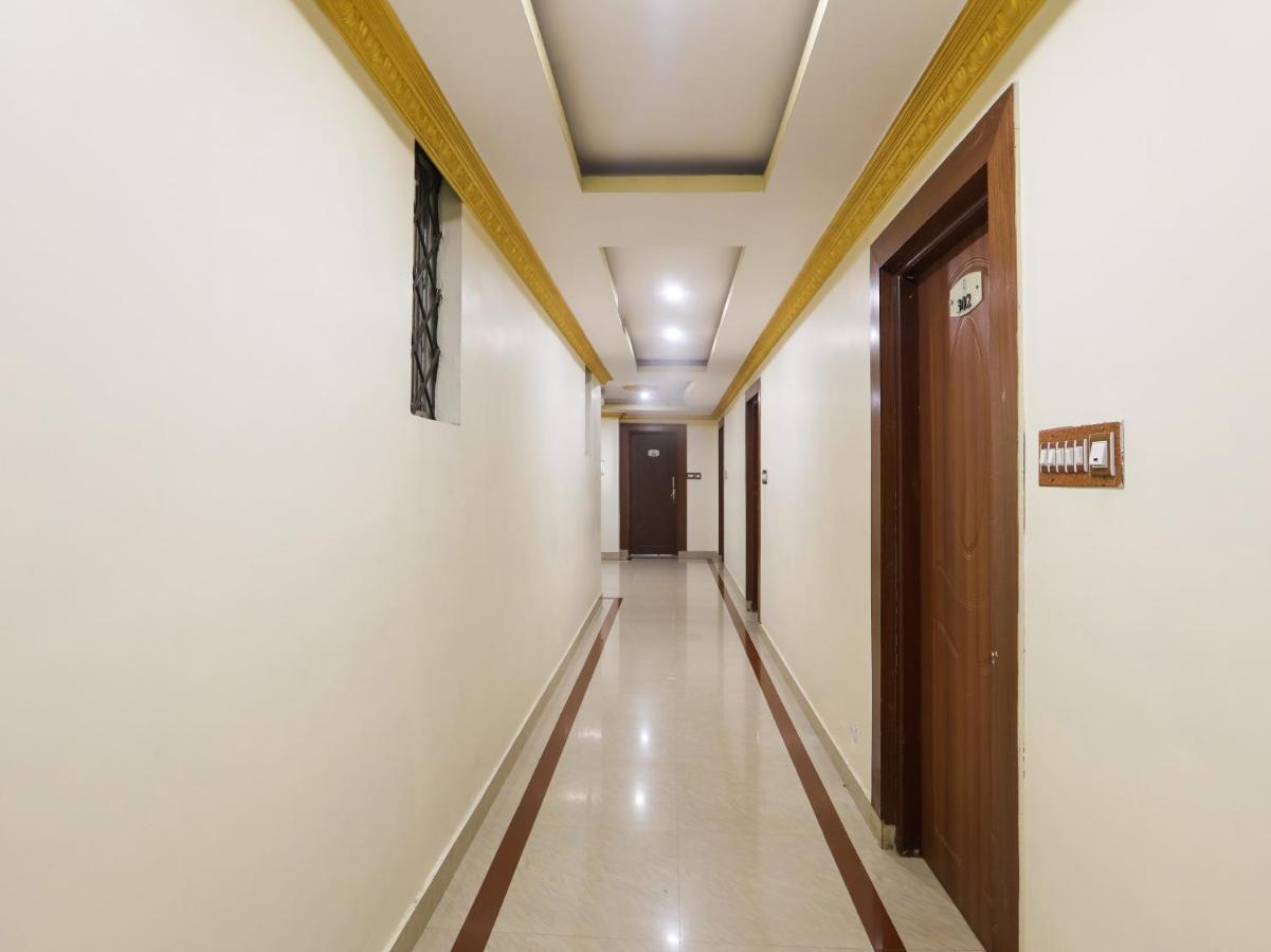 Capital O 84002 Hotel Top In Town President Kushālnagar Екстериор снимка